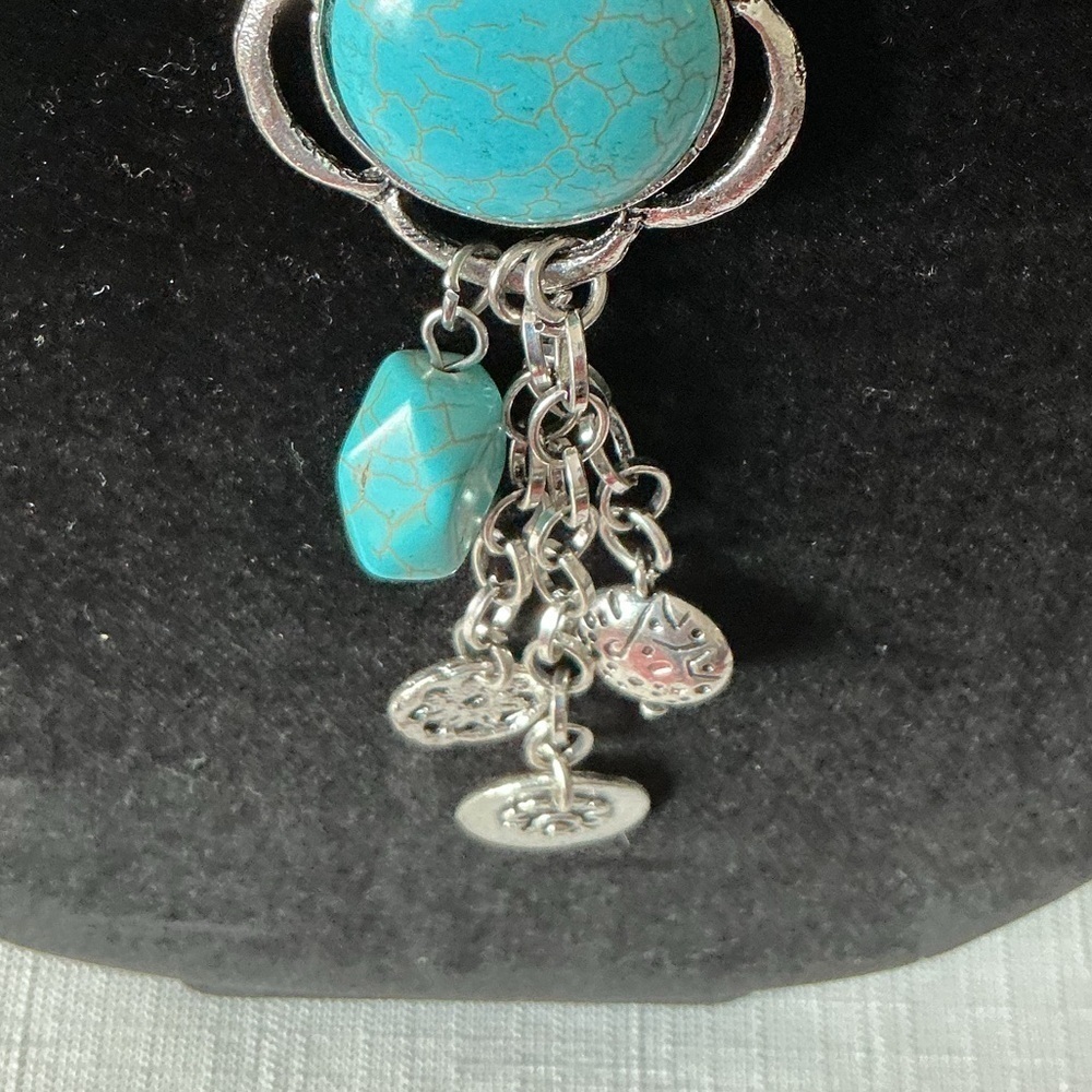 Turquoise Color Dangling Charm Silver Tone Pendant Necklace - Picture 2 of 5